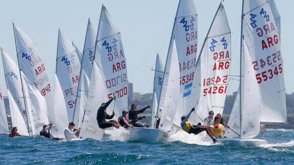 Clase 420 navegando en Mar Del Plata
