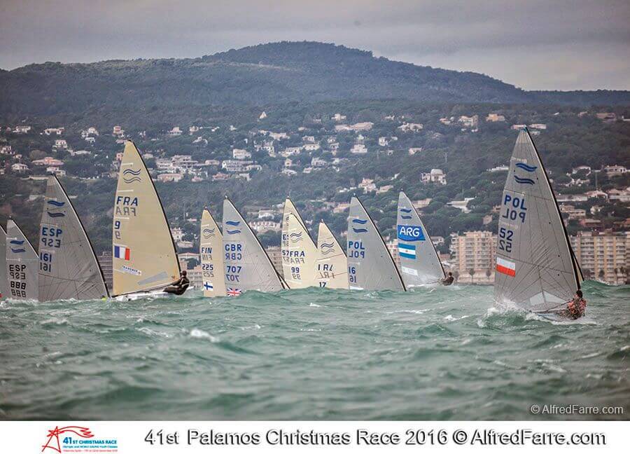 Facundo Olezza navegando en la 41 Christmas Race