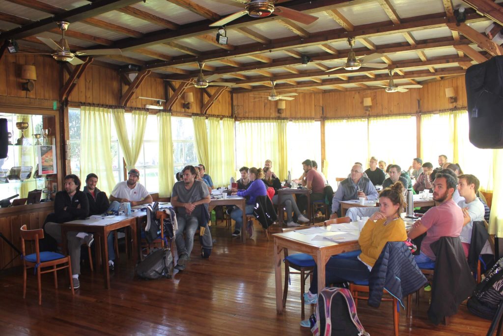 La sala donde se dio el curso en el Club Náutico Sudeste