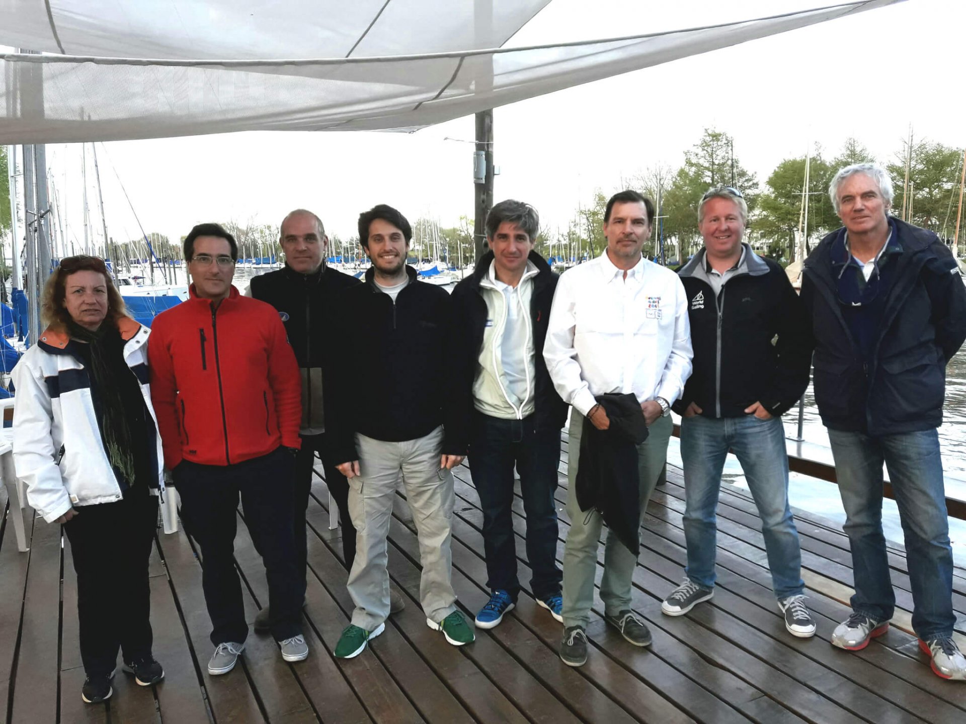 Dirigentes y autoridades de regata