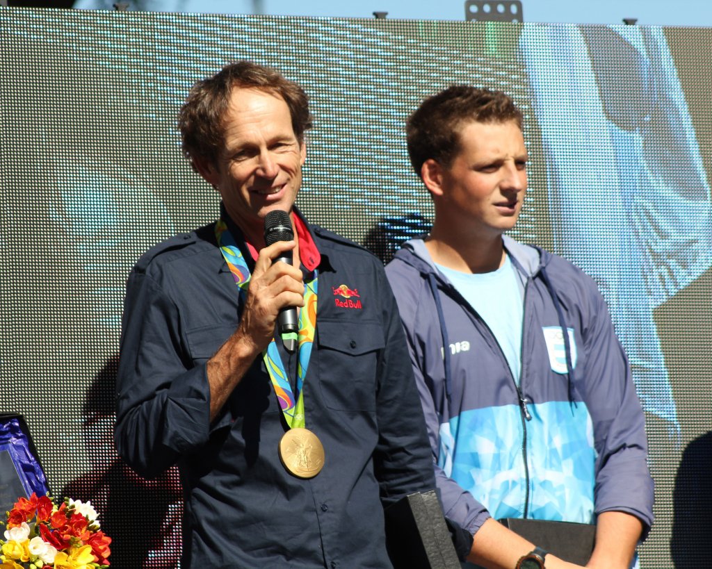 Santiago Lange con los juveniles de Buenos Aires 2018
