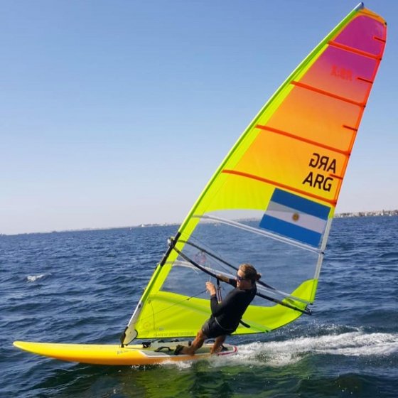Bautista Saubidet navegando en Lima 2019 - 2