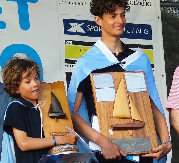 Campeones Mundiales - Finsterbush & Barone