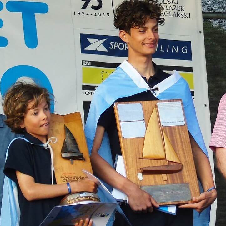 Campeones Mundiales - Finsterbush & Barone