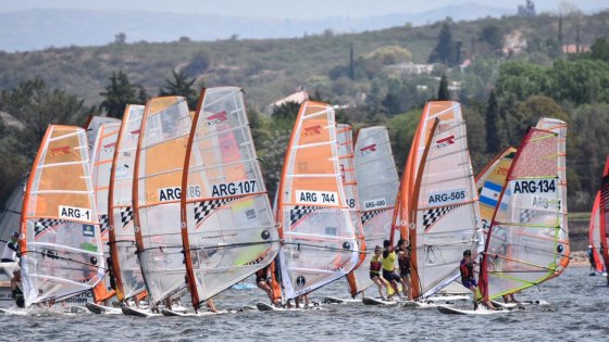 Los Bic Techno navegando en el Simposium