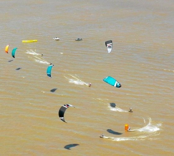 Los Biguas entrenando en el agua