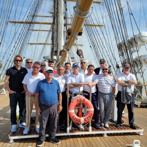 Armada Argentina invitó a autoridades de clubes náuticos a embarcar en la Fragata ARA “Libertad” (2)