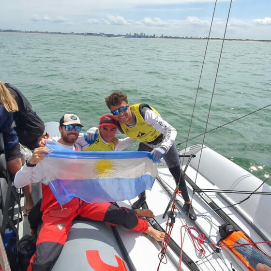 Las duplas argentinas de 29er fueron campeonas del Youth Sailing World Championships La Haya 2022 (3)